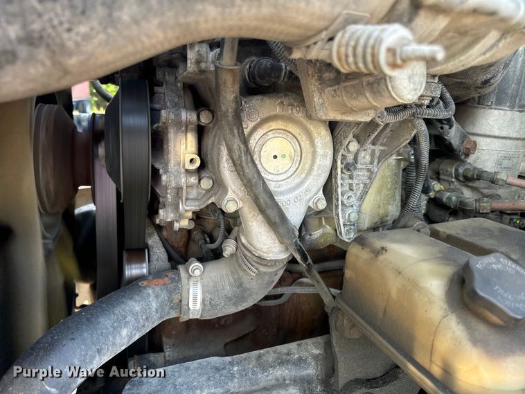 image for item OF9898 2012 Freightliner  Cascadia semi truck