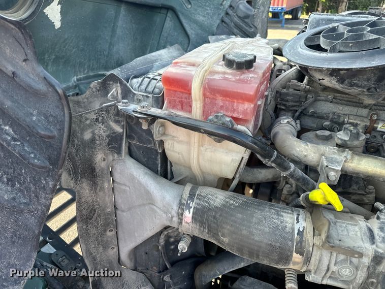 image for item OF9898 2012 Freightliner  Cascadia semi truck