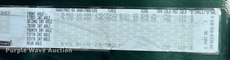 image for item OF9898 2012 Freightliner  Cascadia semi truck