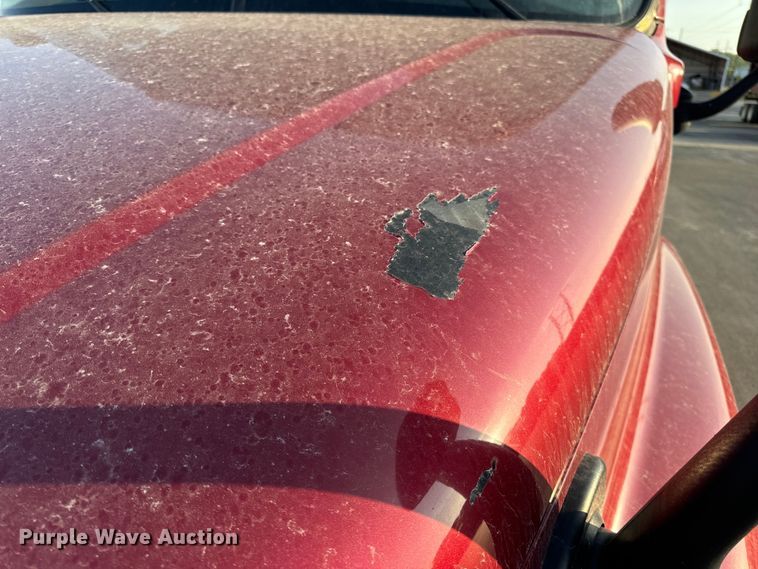 image for item OF9899 2015 Freightliner  Cascadia Evolution semi truck