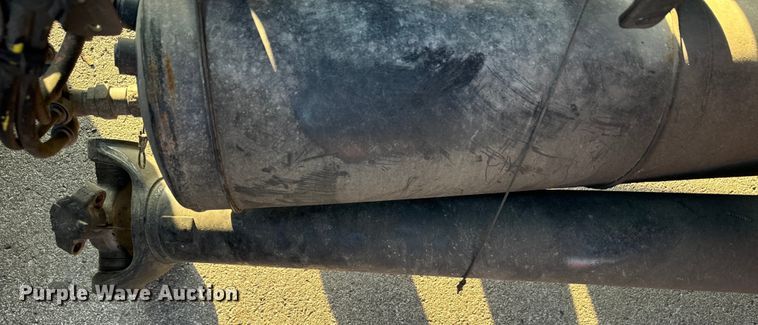 image for item OF9899 2015 Freightliner  Cascadia Evolution semi truck