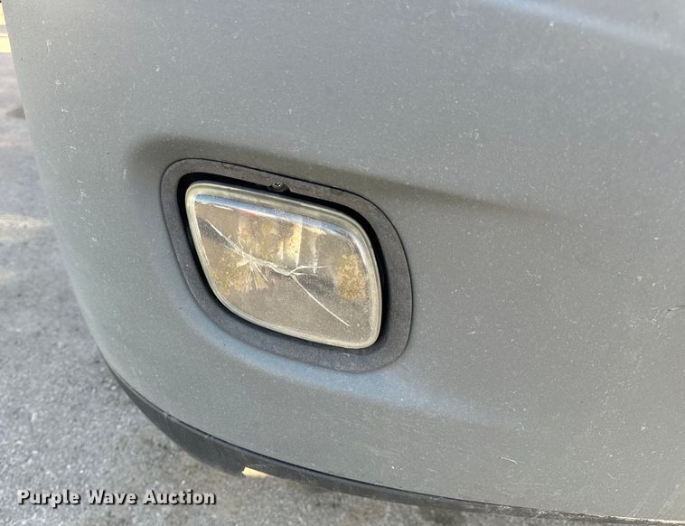 image for item OF9899 2015 Freightliner  Cascadia Evolution semi truck