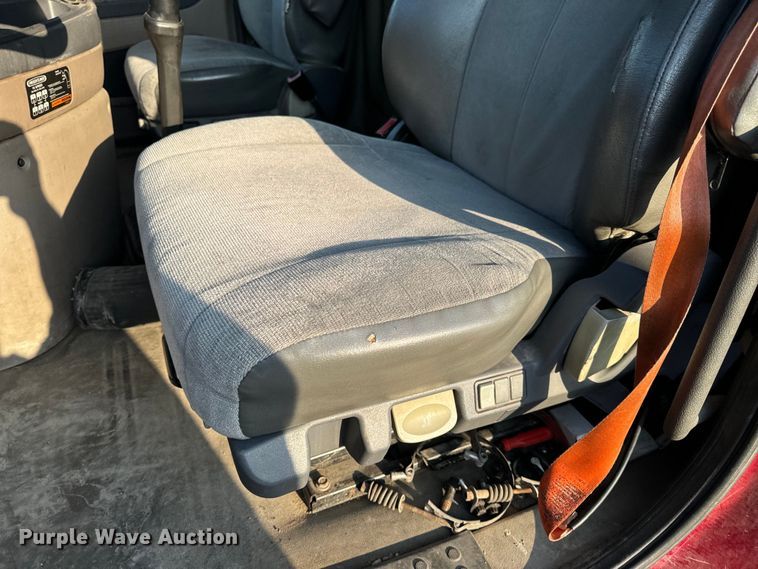 image for item OF9899 2015 Freightliner  Cascadia Evolution semi truck