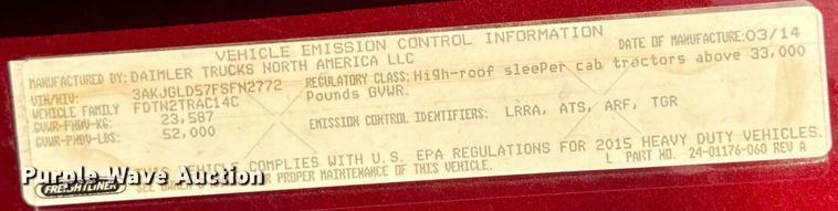 image for item OF9899 2015 Freightliner  Cascadia Evolution semi truck