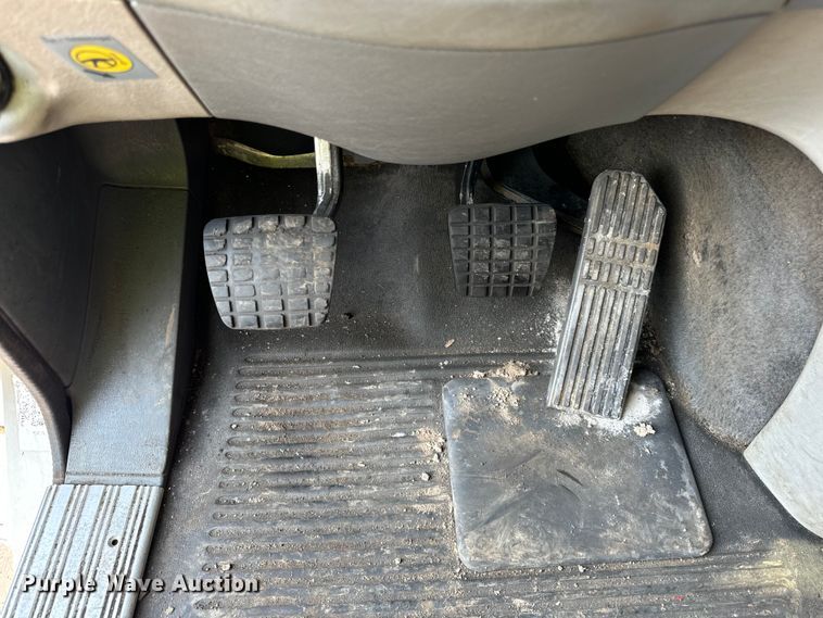 image for item OG9596 2003 Freightliner  semi truck