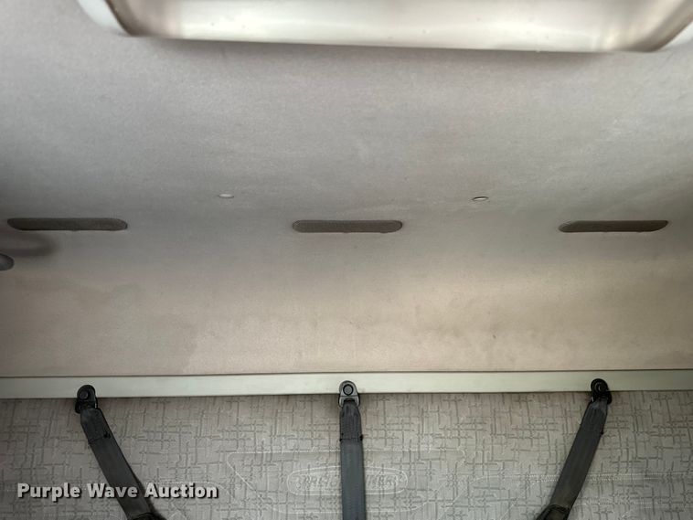 image for item OG9596 2003 Freightliner  semi truck