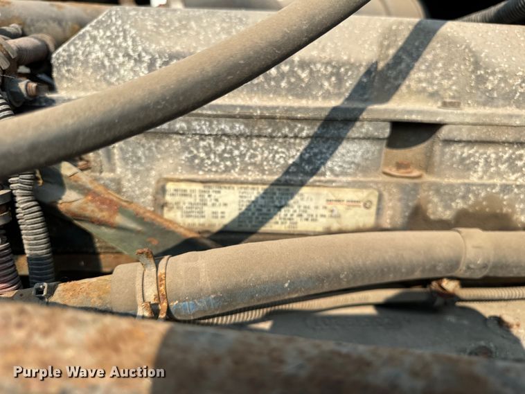 image for item OG9596 2003 Freightliner  semi truck