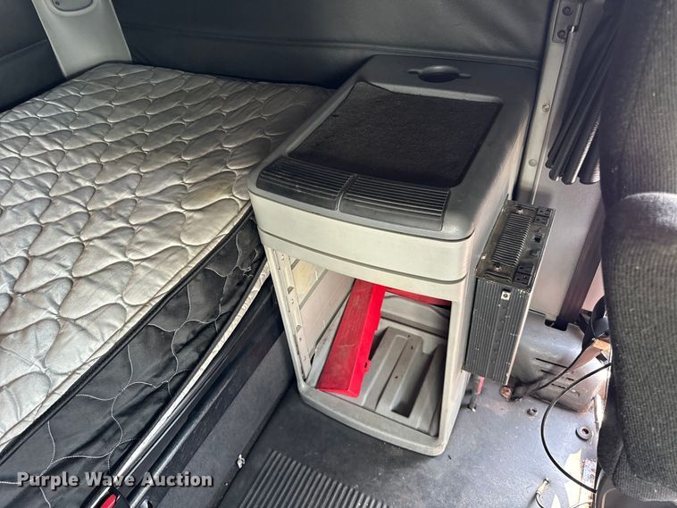 image for item OG9597 2004 Freightliner  CL120 semi truck