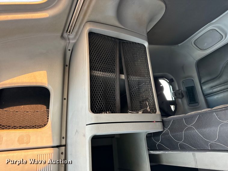 image for item OG9597 2004 Freightliner  CL120 semi truck