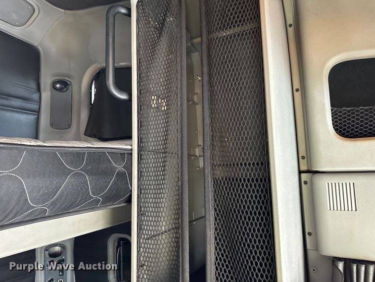 image for item OG9597 2004 Freightliner  CL120 semi truck