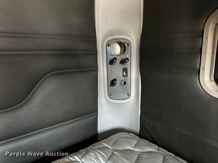 image for item OG9597 2004 Freightliner  CL120 semi truck