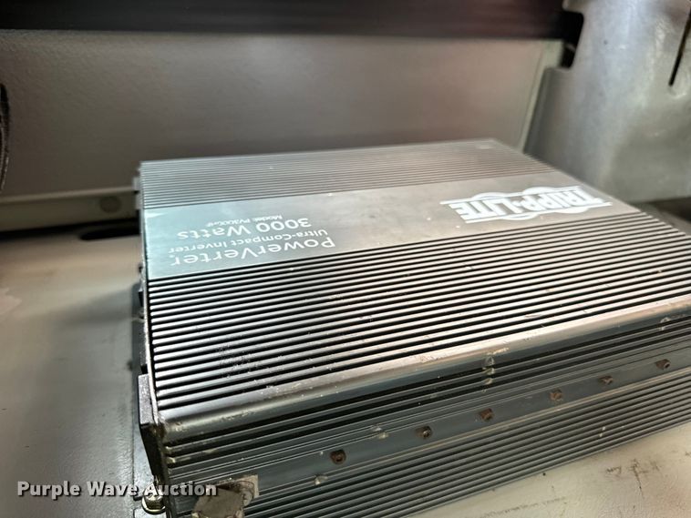 image for item OG9597 2004 Freightliner  CL120 semi truck