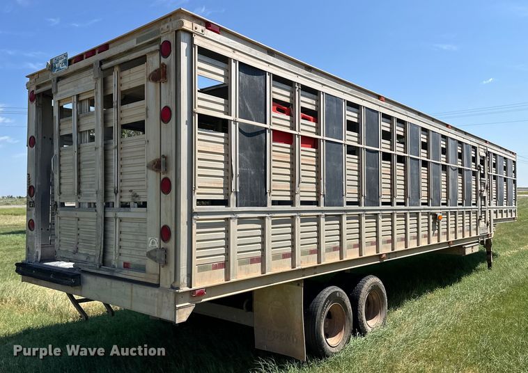 image for item OM9501 1997 Barrett livestock trailer