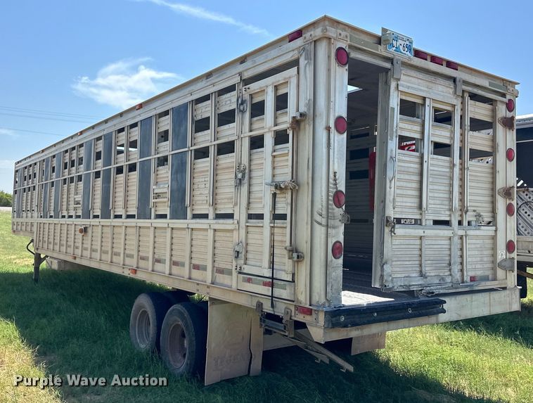 image for item OM9501 1997 Barrett livestock trailer