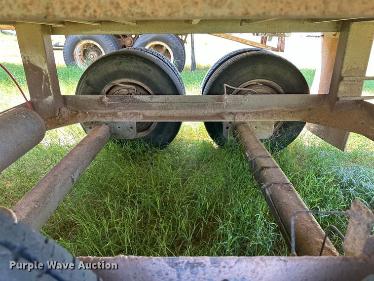 image for item OM9501 1997 Barrett livestock trailer