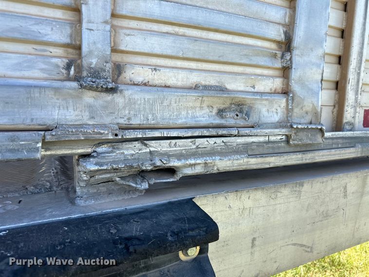 image for item OM9501 1997 Barrett livestock trailer