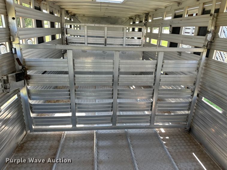 image for item OM9501 1997 Barrett livestock trailer