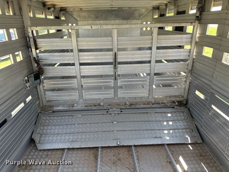 image for item OM9501 1997 Barrett livestock trailer