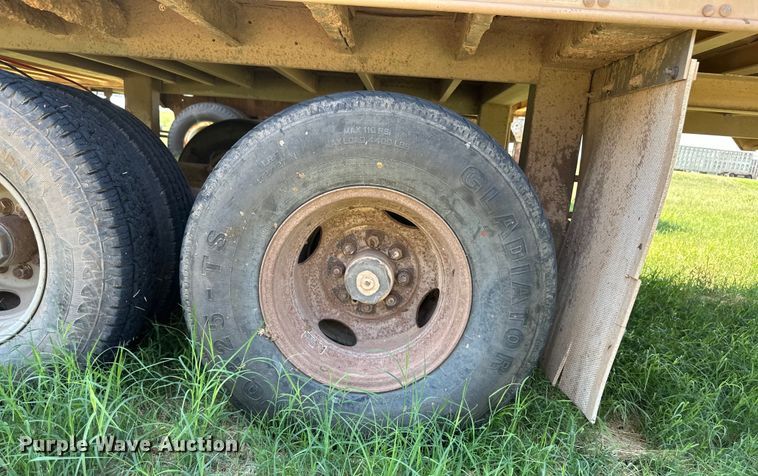 image for item OM9501 1997 Barrett livestock trailer