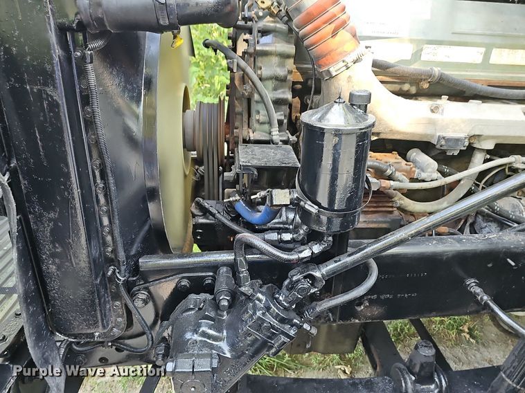 image for item ZA0476 1992 Freightliner semi truck