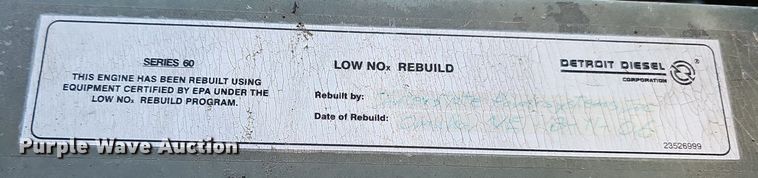 image for item ZA0476 1992 Freightliner semi truck