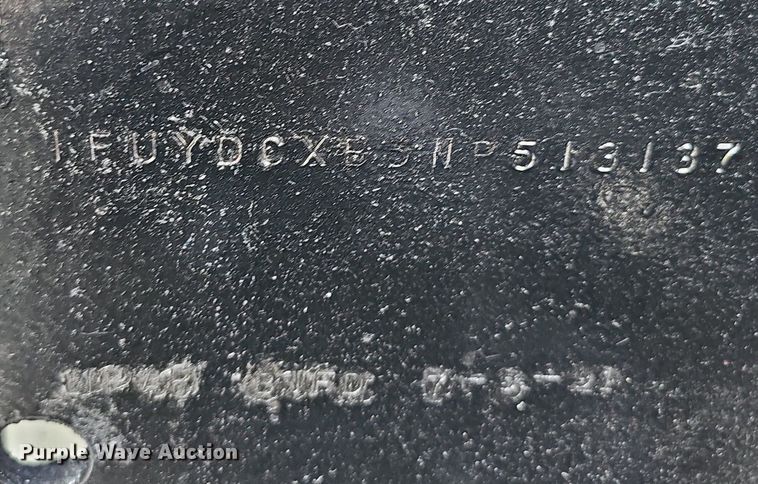 image for item ZA0476 1992 Freightliner semi truck