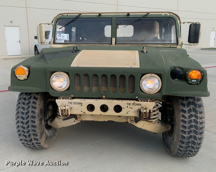 image for item DM7957 2006 AM General M1097R1 HMMWV SUV