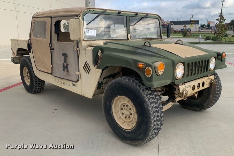 image for item DM7957 2006 AM General M1097R1 HMMWV SUV