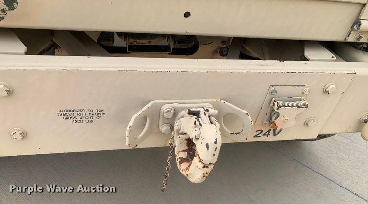 image for item DM7957 2006 AM General M1097R1 HMMWV SUV