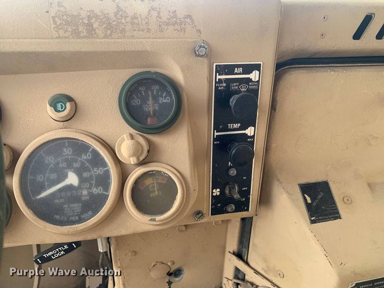 image for item DM7957 2006 AM General M1097R1 HMMWV SUV