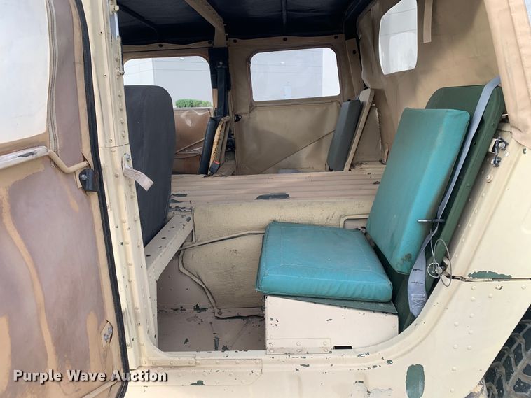 image for item DM7957 2006 AM General M1097R1 HMMWV SUV