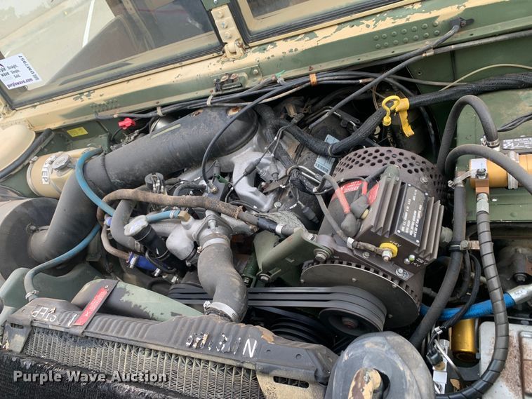 image for item DM7957 2006 AM General M1097R1 HMMWV SUV