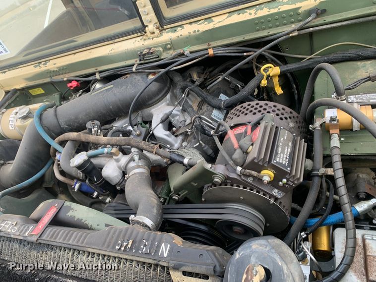 image for item DM7957 2006 AM General M1097R1 HMMWV SUV