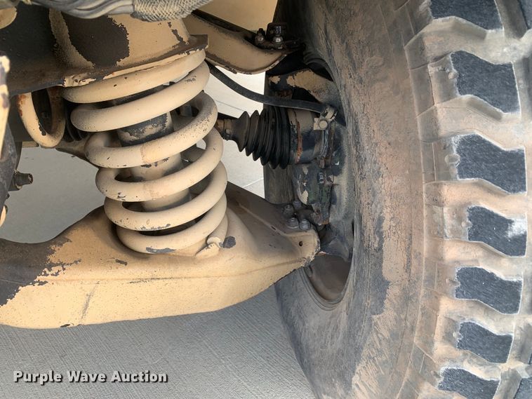 image for item DM7957 2006 AM General M1097R1 HMMWV SUV