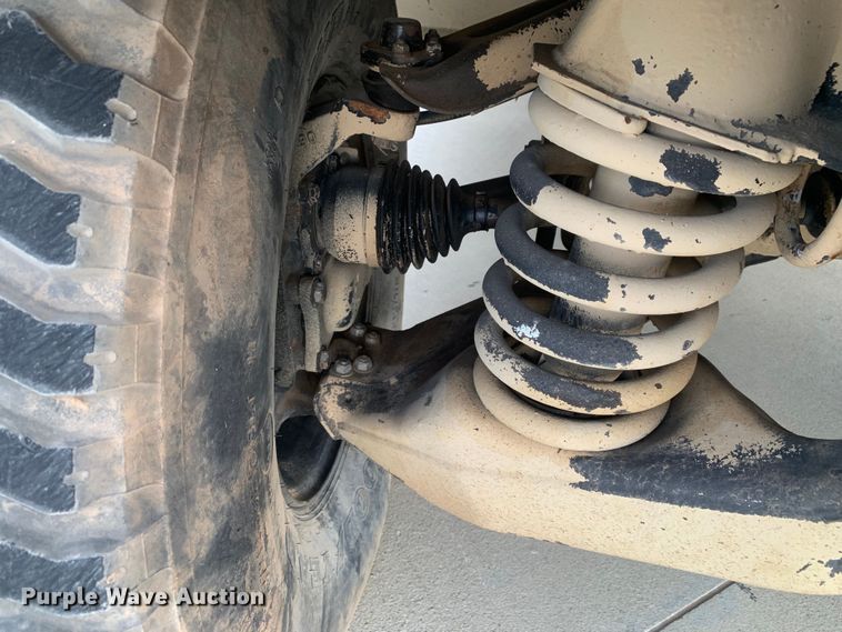 image for item DM7957 2006 AM General M1097R1 HMMWV SUV