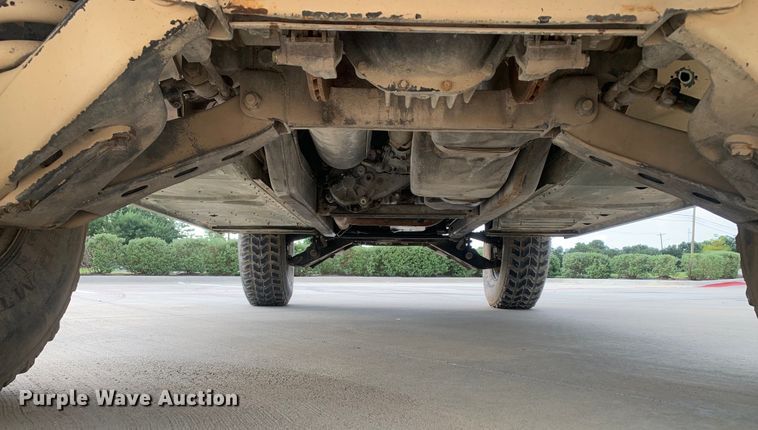 image for item DM7957 2006 AM General M1097R1 HMMWV SUV