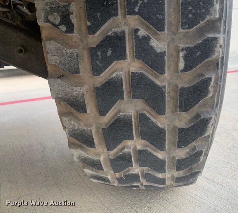 image for item DM7957 2006 AM General M1097R1 HMMWV SUV