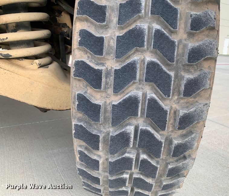 image for item DM7957 2006 AM General M1097R1 HMMWV SUV