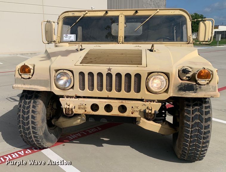 image for item DM7960 2006 AM General M1097R1 HMMWV SUV