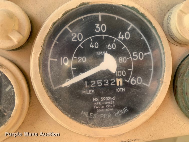 image for item DM7960 2006 AM General M1097R1 HMMWV SUV