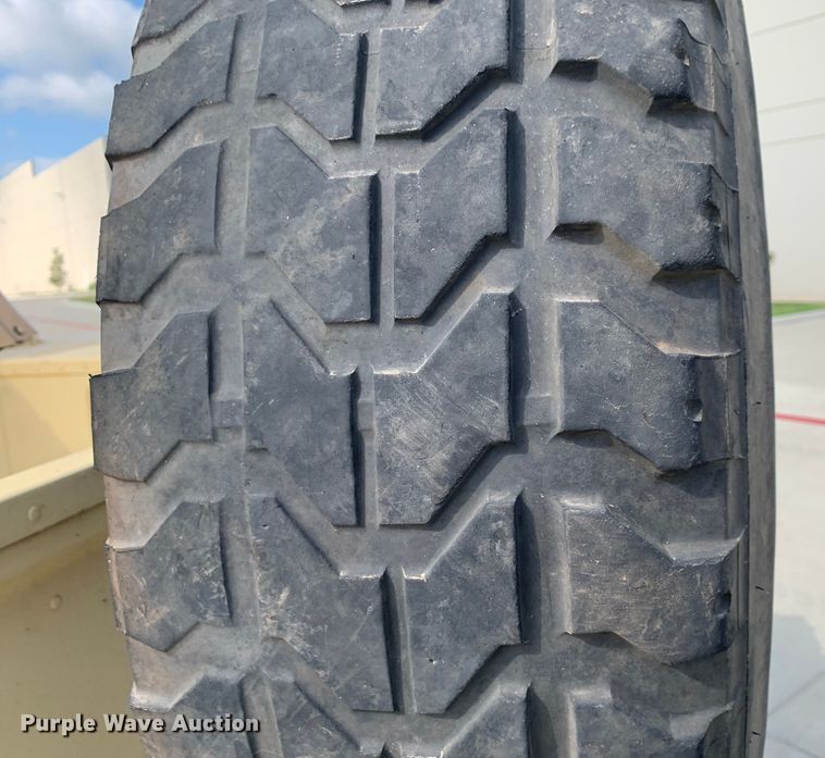 image for item DM7960 2006 AM General M1097R1 HMMWV SUV