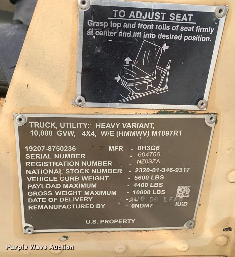 image for item DM7960 2006 AM General M1097R1 HMMWV SUV