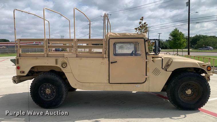 image for item DM7961 2007 AM General M1097R1 HMMWV SUV