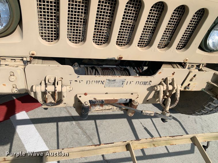 image for item DM7961 2007 AM General M1097R1 HMMWV SUV