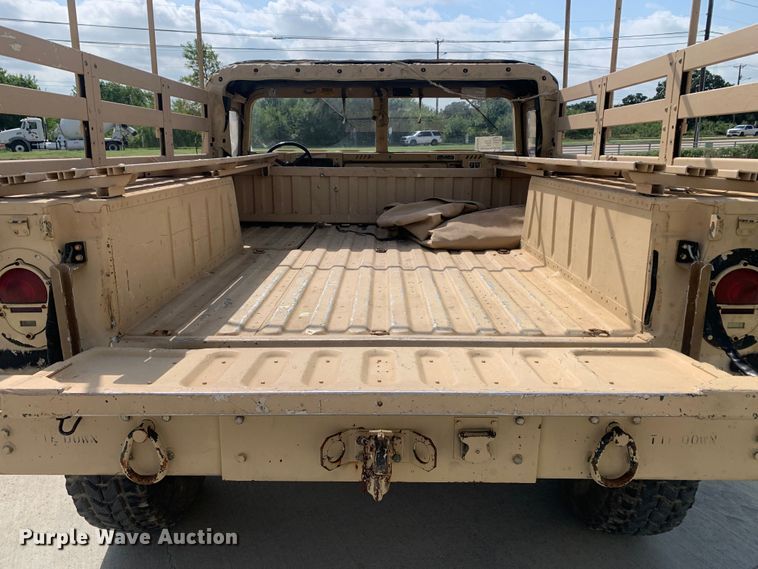 image for item DM7961 2007 AM General M1097R1 HMMWV SUV