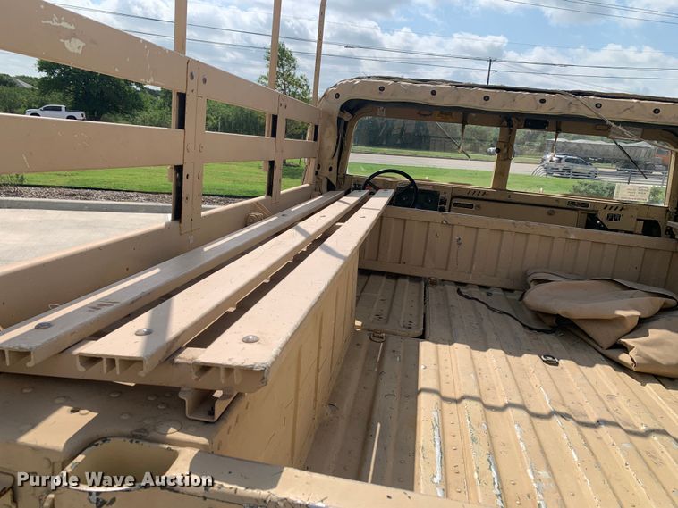 image for item DM7961 2007 AM General M1097R1 HMMWV SUV