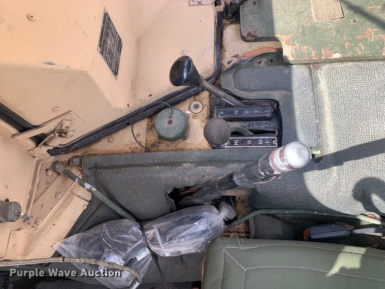 image for item DM7961 2007 AM General M1097R1 HMMWV SUV