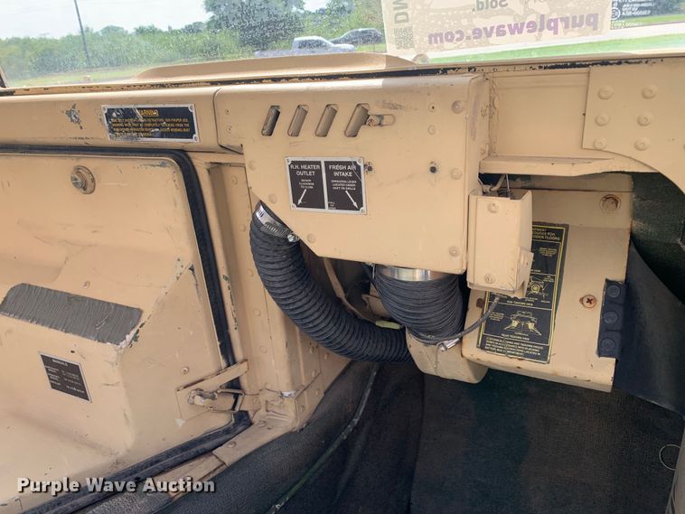 image for item DM7961 2007 AM General M1097R1 HMMWV SUV