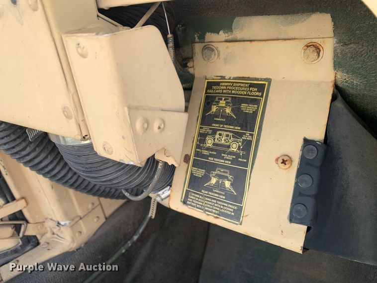 image for item DM7961 2007 AM General M1097R1 HMMWV SUV