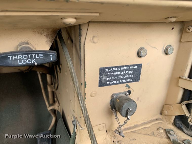 image for item DM7961 2007 AM General M1097R1 HMMWV SUV